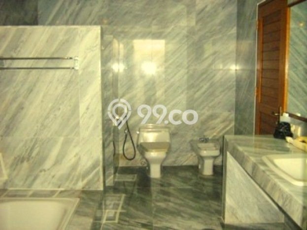 Rumah Kontrakan Jakarta Selatan LT 1450m2 LB 1000m2 Area Pondok Indah Rumah Kontrakan Jakarta Selatan LT 1450m2 LB 1000m2 Area Pondok Indah