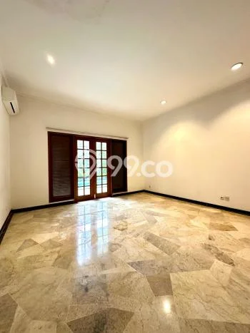 Sewa Rumah Nyaman di Permata Hijau LT 540m2 / LB 550m2 Siap Huni Sewa Rumah Nyaman di Permata Hijau LT 540m2 / LB 550m2 Siap Huni