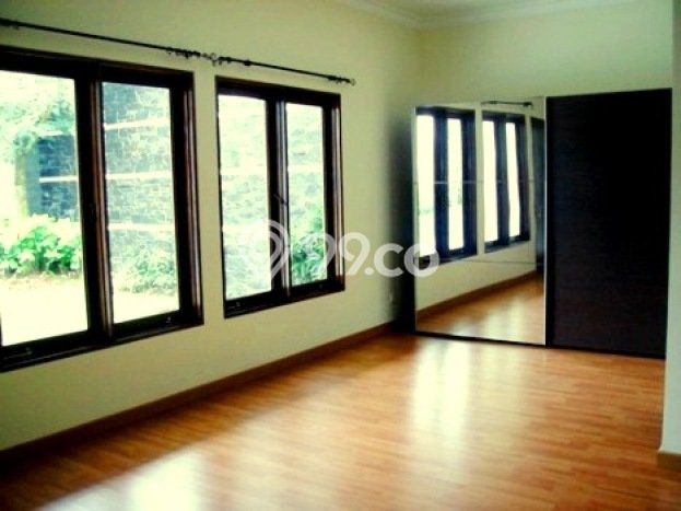 Jual Rumah Luas Elegan Dengan View Cantik di Pondok Indah, Jakarta Selatan Jual Rumah Luas Elegan Dengan View Cantik di Pondok Indah, Jakarta Selatan
