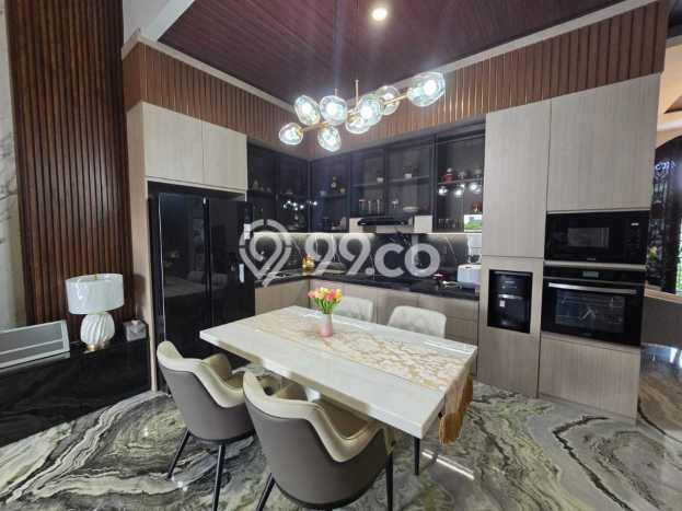 Rumah Luxury Modern Siap Huni di Citraland Surabaya Rumah Luxury Modern Siap Huni di Citraland Surabaya