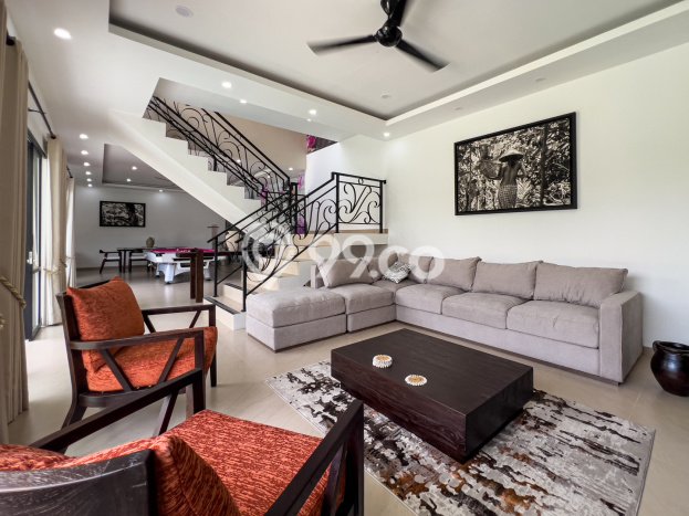 For Sale! Luxury House LT 120m2 Desain Elegan di Seminyak For Sale! Luxury House LT 120m2 Desain Elegan di Seminyak