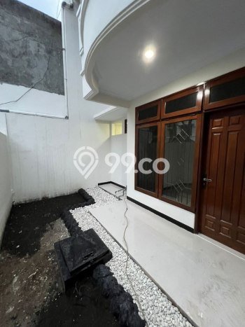 Jual Rumah Favorit Siap Huni LB 150m2 di Wiyung, Surabaya Jual Rumah Favorit Siap Huni LB 150m2 di Wiyung, Surabaya