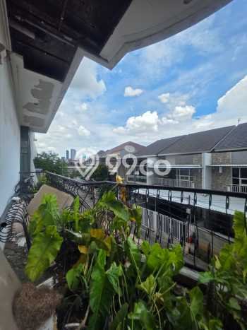 Hunian Mewah LB 270m2 Siap Pakai Desain Elegan di Duri Kepa, Jakarta Barat Hunian Mewah LB 270m2 Siap Pakai Desain Elegan di Duri Kepa, Jakarta Barat