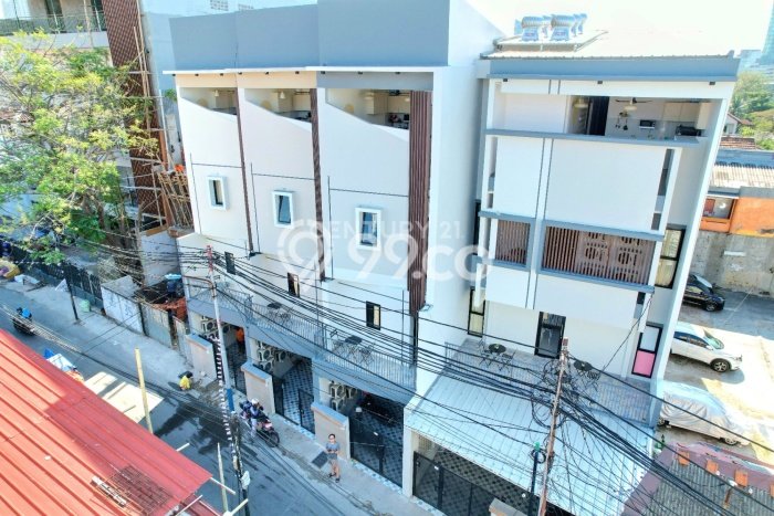 Rumah Luxury Modern Siap Huni di Tomang Jakarta Barat Rumah Luxury Modern Siap Huni di Tomang Jakarta Barat