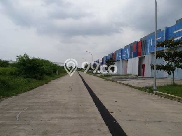 Gudang Premium Kawasan Telukjambe, Luas 564m², Lokasi Komersial, Ramai Gudang Premium Kawasan Telukjambe, Luas 564m², Lokasi Komersial, Ramai