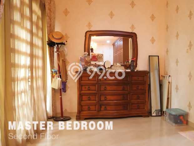 Rumah 4 Kamar Tidur Desain Minimalis di Kawasan Elite Permata Buana, Jakarta Barat Rumah 4 Kamar Tidur Desain Minimalis di Kawasan Elite Permata Buana, Jakarta Barat