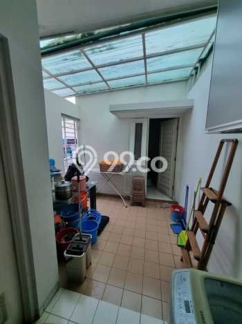 INVESTASI TEPAT! Rumah area Alam Sutera, LT 240m² Bangunan 200m² INVESTASI TEPAT! Rumah area Alam Sutera, LT 240m² Bangunan 200m²