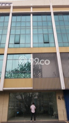 SEWA TERBAIK! Ruko Kawasan Jatake, Luas 350m², Area Strategis SEWA TERBAIK! Ruko Kawasan Jatake, Luas 350m², Area Strategis