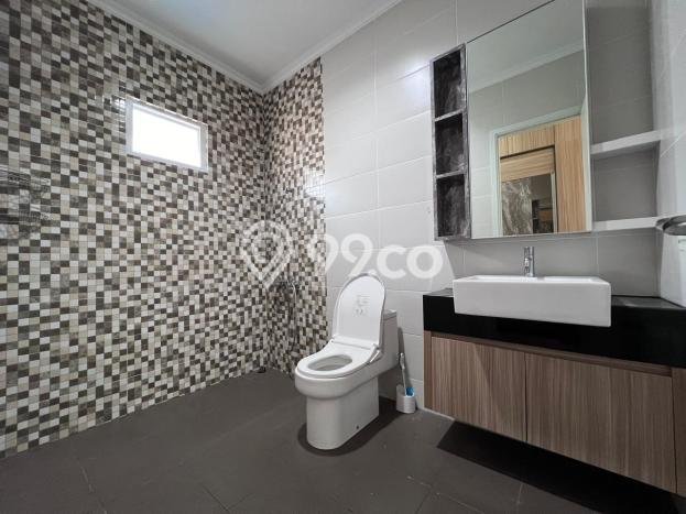Rumah area Gading Serpong, Area Asri, 3 KM Rumah area Gading Serpong, Area Asri, 3 KM