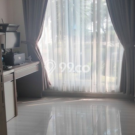 Dijual Rumah Mewah Megah Dengan View Cantik di Gading Serpong, Tangerang Dijual Rumah Mewah Megah Dengan View Cantik di Gading Serpong, Tangerang