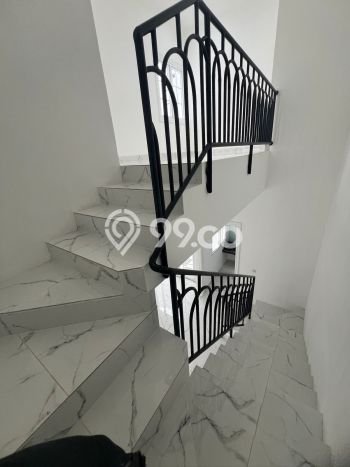 For Sale Hunian Rumah Terawat 3 KT di Jatiwaringin, Jakarta Timur For Sale Hunian Rumah Terawat 3 KT di Jatiwaringin, Jakarta Timur