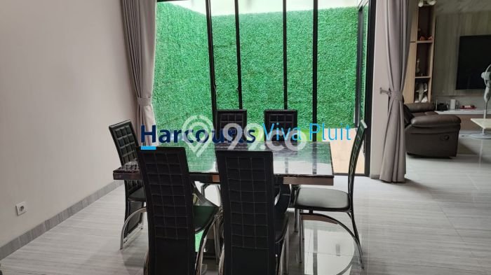 Dijual Rumah Luas Elegan Dengan View Eksklusif di Green garden, Jakarta Barat Dijual Rumah Luas Elegan Dengan View Eksklusif di Green garden, Jakarta Barat