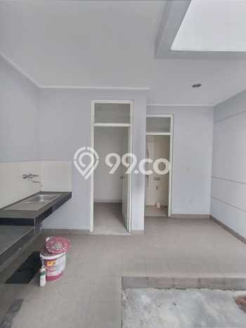 Rumah Mewah LB 135m2 Siap Huni Desain Elegan di Green Lake City, Jakarta Barat Rumah Mewah LB 135m2 Siap Huni Desain Elegan di Green Lake City, Jakarta Barat