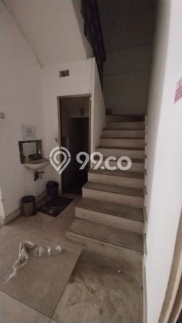 Unit Ruko Dijual di Ciputat Tangerang Selatan Luas Tanah 67m2, Luas Bangunan 200m2 Unit Ruko Dijual di Ciputat Tangerang Selatan Luas Tanah 67m2, Luas Bangunan 200m2