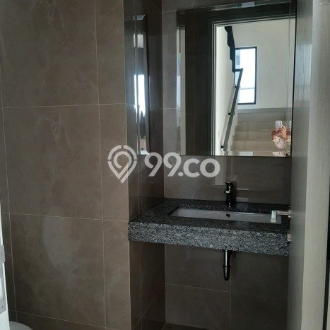 Ready to Use! Premium House LT 198m2 Desain Elegan di Jakarta Garden City Ready to Use! Premium House LT 198m2 Desain Elegan di Jakarta Garden City