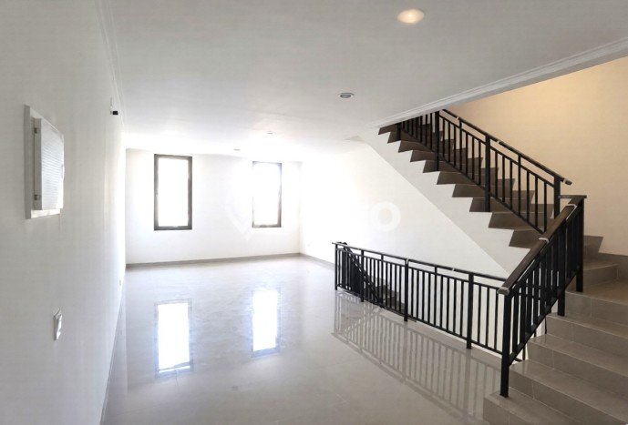 Ruko Dijual di Jakarta Utara LT 135m2 & LB 45m2 Lokasi Terbaik! Ruko Dijual di Jakarta Utara LT 135m2 & LB 45m2 Lokasi Terbaik!
