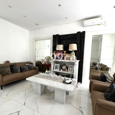 Jual Rumah Luas Megah Dengan View Eksklusif di Jakarta Garden City, Jakarta Timur Jual Rumah Luas Megah Dengan View Eksklusif di Jakarta Garden City, Jakarta Timur
