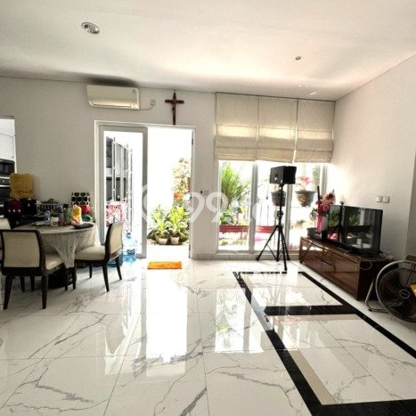 Jual Rumah Luas Megah Dengan View Eksklusif di Jakarta Garden City, Jakarta Timur Jual Rumah Luas Megah Dengan View Eksklusif di Jakarta Garden City, Jakarta Timur