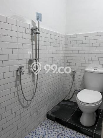 Rumah Kost Dijual Lokasi Pondok Aren, Tangerang Selatan, 10 Kamar Tidur, 10 Kamar Mandi, 400m2 Rumah Kost Dijual Lokasi Pondok Aren, Tangerang Selatan, 10 Kamar Tidur, 10 Kamar Mandi, 400m2