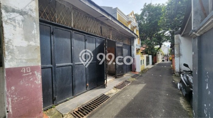 Gudang Dijual di Tebet Jakarta Selatan dengan LB 135m2 Gudang Dijual di Tebet Jakarta Selatan dengan LB 135m2
