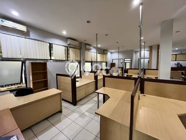 Kantor Dijual di Prime Area Surabaya Luas 780m2 Kantor Dijual di Prime Area Surabaya Luas 780m2
