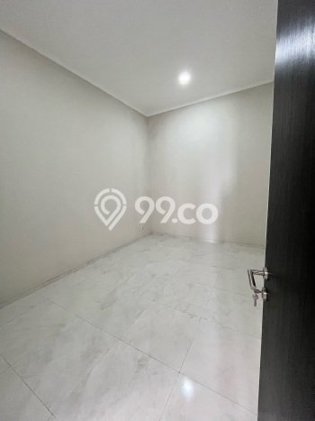 Rumah Strategis Minimalis Lb 150m2 di Rungkut, Surabaya Rumah Strategis Minimalis Lb 150m2 di Rungkut, Surabaya