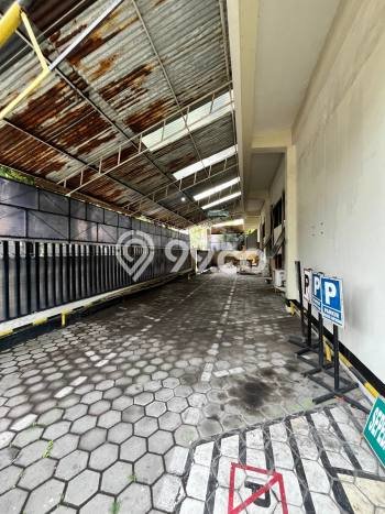 Kantor Dijual di Prime Area Surabaya Luas 780m2 Kantor Dijual di Prime Area Surabaya Luas 780m2