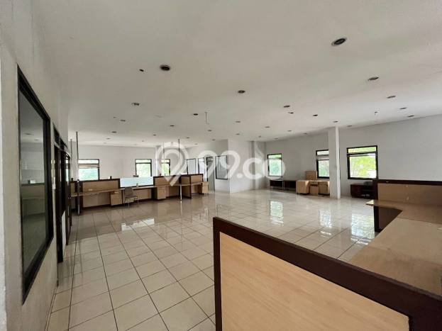 Kantor Dijual di Prime Area Surabaya Luas 780m2 Kantor Dijual di Prime Area Surabaya Luas 780m2