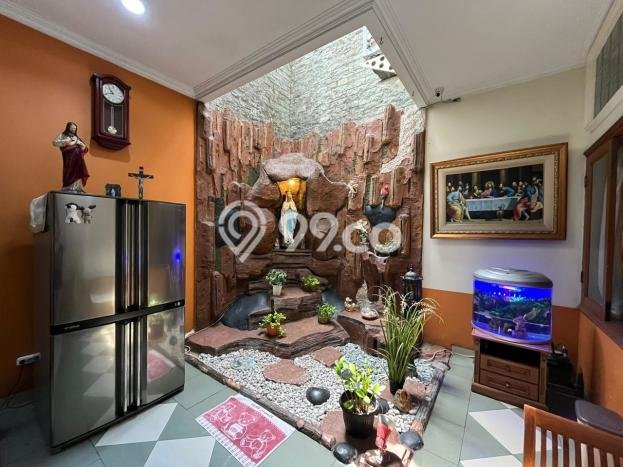 Rumah Elit Modern Tanpa Renovasi di Permata Buana Jakarta Barat Rumah Elit Modern Tanpa Renovasi di Permata Buana Jakarta Barat