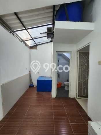 Rumah Strategis Minimalis Lb 72m2 di Ciputat, Tangerang Selatan Rumah Strategis Minimalis Lb 72m2 di Ciputat, Tangerang Selatan