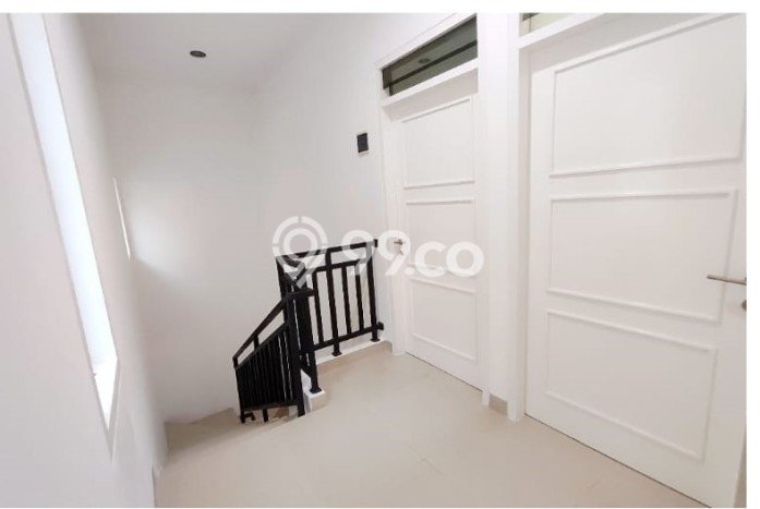 Rumah Modern 3 KT di Gading Serpong Tangerang Unfurnished Rumah Modern 3 KT di Gading Serpong Tangerang Unfurnished