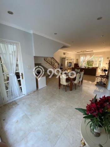 For Sale! Premium House LT 410m2 Desain Elegan di Utan Kayu For Sale! Premium House LT 410m2 Desain Elegan di Utan Kayu