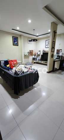 Dijual Cepat Rumah Minimalis & Modern LB 183m2 di Pulomas Dijual Cepat Rumah Minimalis & Modern LB 183m2 di Pulomas