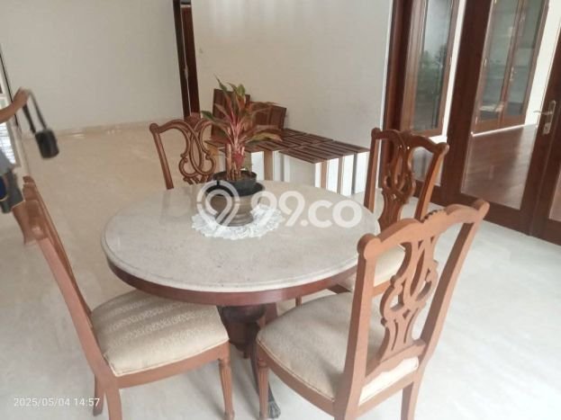 Hunian Mewah LB 500m2 Siap Pakai Desain Elegan di Pejaten, Jakarta Selatan Hunian Mewah LB 500m2 Siap Pakai Desain Elegan di Pejaten, Jakarta Selatan