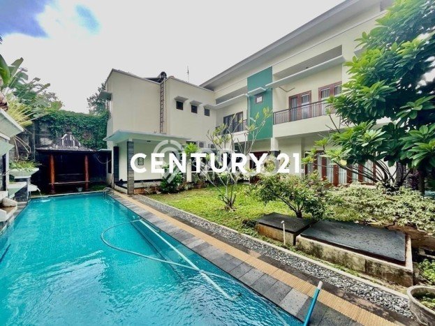 Hot Offer Hunian Mewah Ideal dan Luas di Menteng, Jakarta Pusat Hot Offer Hunian Mewah Ideal dan Luas di Menteng, Jakarta Pusat