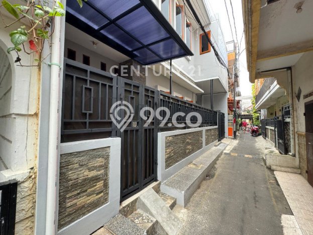 Dijual Rumah Premium dengan Fasilitas Sekitar Lengkap di Cempaka Putih, Jakarta Pusat Dijual Rumah Premium dengan Fasilitas Sekitar Lengkap di Cempaka Putih, Jakarta Pusat