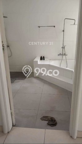 Hunian Mewah LB 350m2 Siap Pakai Desain Elegan di Pondok Indah, Jakarta Selatan Hunian Mewah LB 350m2 Siap Pakai Desain Elegan di Pondok Indah, Jakarta Selatan
