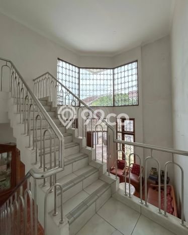 Jual Rumah Luas Elegan Dengan View Cantik di Sektor 3A - Bintaro, Tangerang Selatan Jual Rumah Luas Elegan Dengan View Cantik di Sektor 3A - Bintaro, Tangerang Selatan