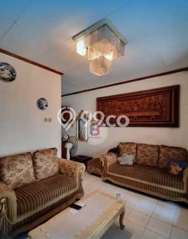 Rumah Elit LB 170m2 Siap Huni Desain Elegan di Bintaro, Tangerang Selatan Rumah Elit LB 170m2 Siap Huni Desain Elegan di Bintaro, Tangerang Selatan