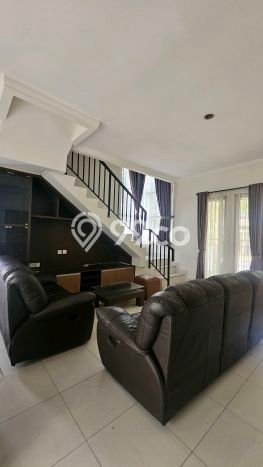 Disewakan Rumah Harga Terjangkau di Bintaro Tangerang Selatan dengan 3 Kamar Tidur Disewakan Rumah Harga Terjangkau di Bintaro Tangerang Selatan dengan 3 Kamar Tidur