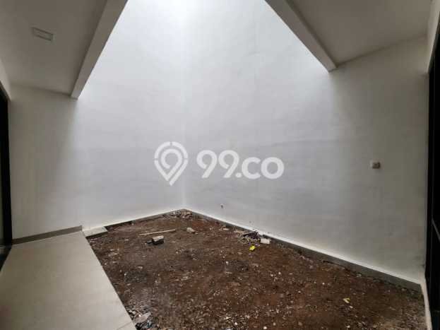 Rumah Luxury Modern Siap Huni di Citra Garden Jakarta Barat Rumah Luxury Modern Siap Huni di Citra Garden Jakarta Barat