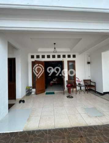 Rumah Elit Modern Tanpa Renovasi di Kemang Jakarta Selatan Rumah Elit Modern Tanpa Renovasi di Kemang Jakarta Selatan