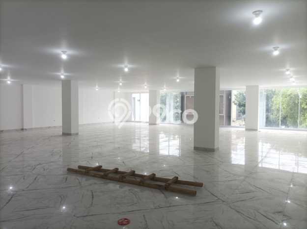 Unit Komersial Dijual di Duren Sawit Jakarta Timur Luas Bangunan 1600m2 Unit Komersial Dijual di Duren Sawit Jakarta Timur Luas Bangunan 1600m2