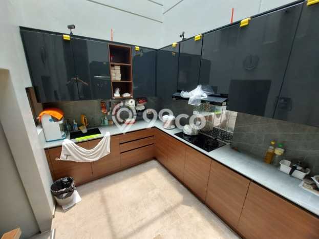 Ready to Use! Luxury House LT 306m2 Desain Elegan di Pantai Indah Kapuk Ready to Use! Luxury House LT 306m2 Desain Elegan di Pantai Indah Kapuk