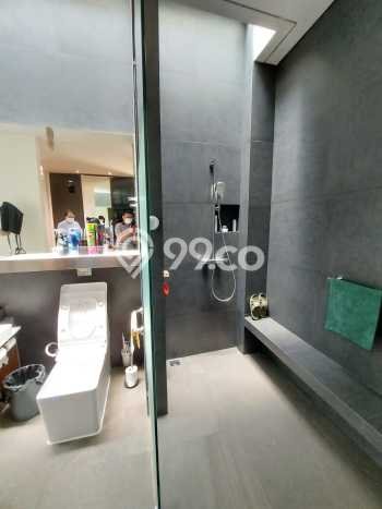 Ready to Use! Luxury House LT 306m2 Desain Elegan di Pantai Indah Kapuk Ready to Use! Luxury House LT 306m2 Desain Elegan di Pantai Indah Kapuk