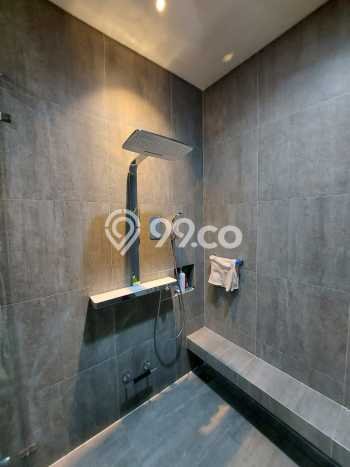 Ready to Use! Luxury House LT 306m2 Desain Elegan di Pantai Indah Kapuk Ready to Use! Luxury House LT 306m2 Desain Elegan di Pantai Indah Kapuk