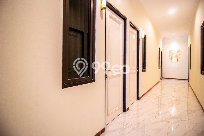 Unit Komersial Dijual di Jakarta Selatan LT 212m2 & LB 425m2 Unit Komersial Dijual di Jakarta Selatan LT 212m2 & LB 425m2