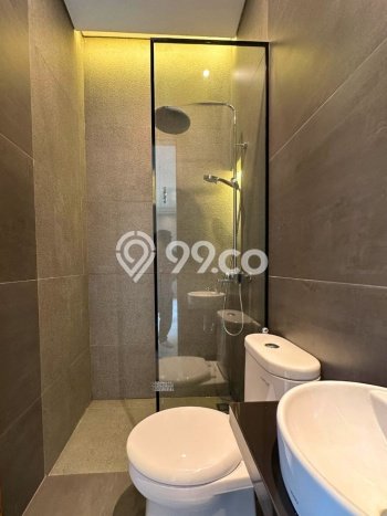 Rumah Luxury Modern Tanpa Renovasi di Pondok Indah Jakarta Selatan Rumah Luxury Modern Tanpa Renovasi di Pondok Indah Jakarta Selatan