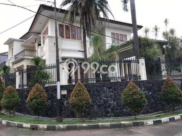 Jual Rumah Mewah Megah Dengan View Cantik di Slipi, Jakarta Barat Jual Rumah Mewah Megah Dengan View Cantik di Slipi, Jakarta Barat