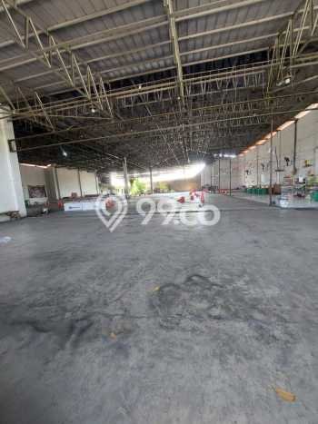 Lokasi Strategis! Dijual Gudang Bisnis di Jombang, Jember Kondisi Baik Lokasi Strategis! Dijual Gudang Bisnis di Jombang, Jember Kondisi Baik